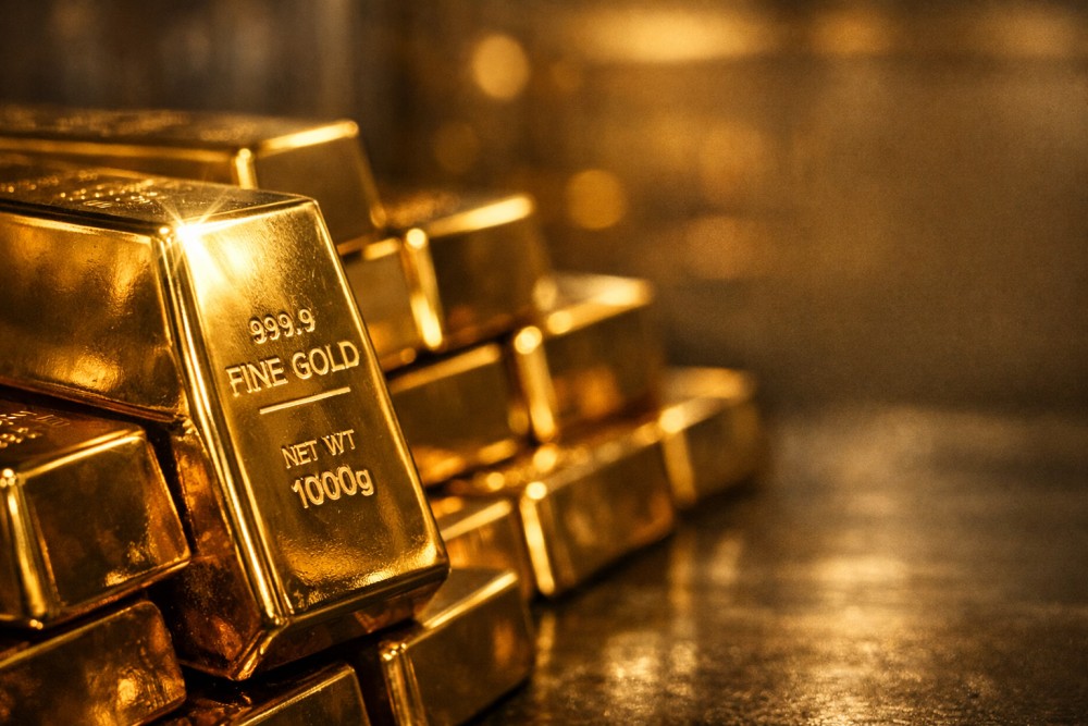 Gold Prices Hit Near One-Month High on Iran Talks