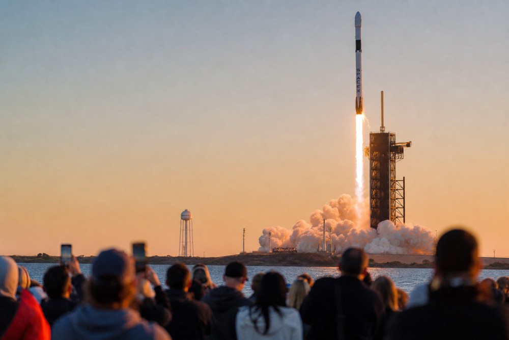 IPO SpaceX Debut di Nasdaq Pekan Ini