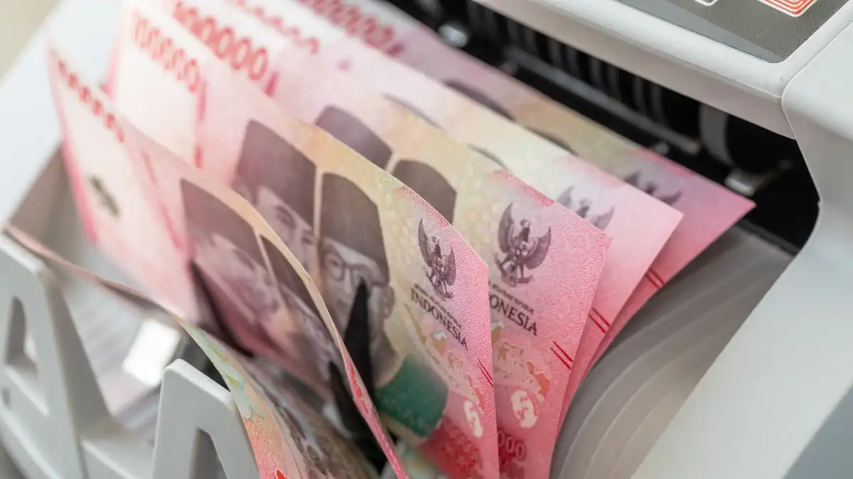 Rupiah Menguat Saat Libur Imlek Akibat Sinyal The Fed