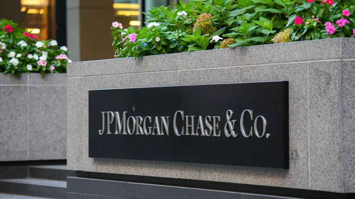 JPMorgan Ambil Alih Apple Card: Sinyal Kuat Saham Bank?