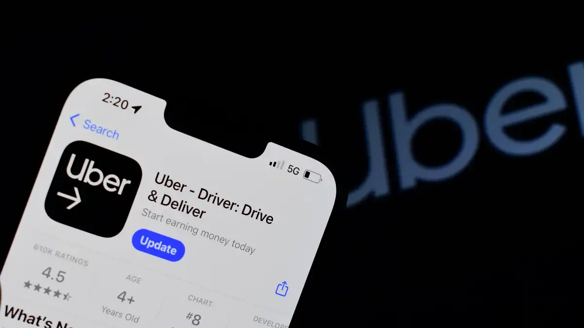 Uber and DoorDash Allegedly Cut Driver Tips by $550M