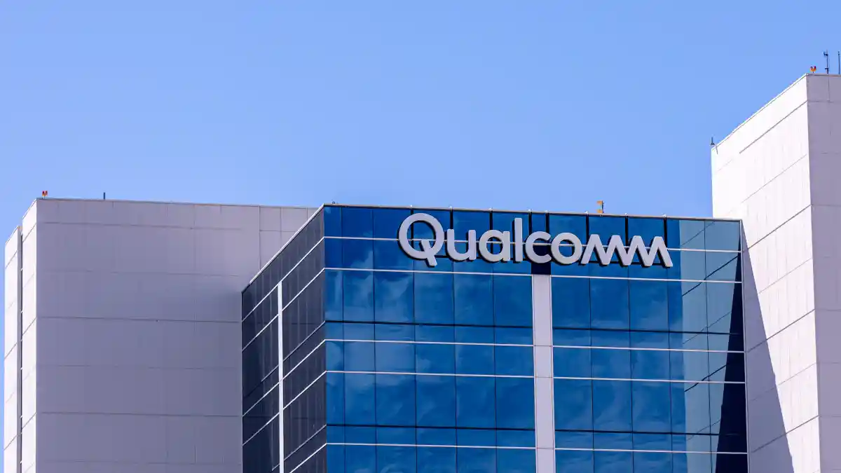 Harga Saham Qualcomm Melonjak 20%, Siap Lawan Nvidia di Pasar AI