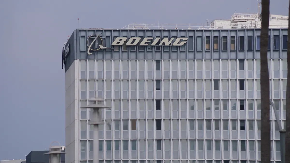 Target Harga $245: Apakah Saham Boeing Layak Beli Sekarang?