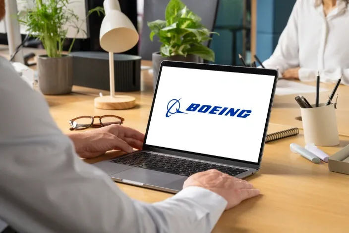 Cara Beli Saham Boeing (BA) 2025