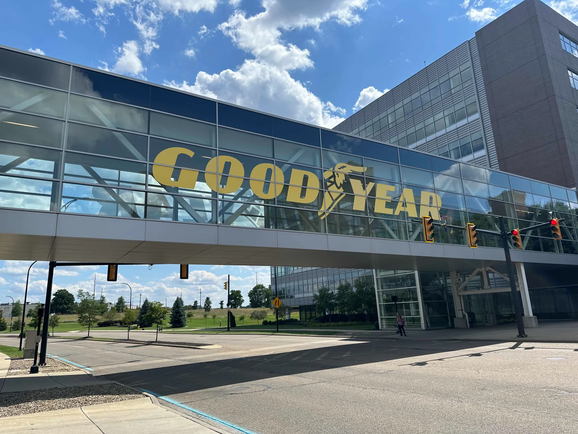 Cara Beli Saham Goodyear Tire (GT) via Aplikasi Gotrade